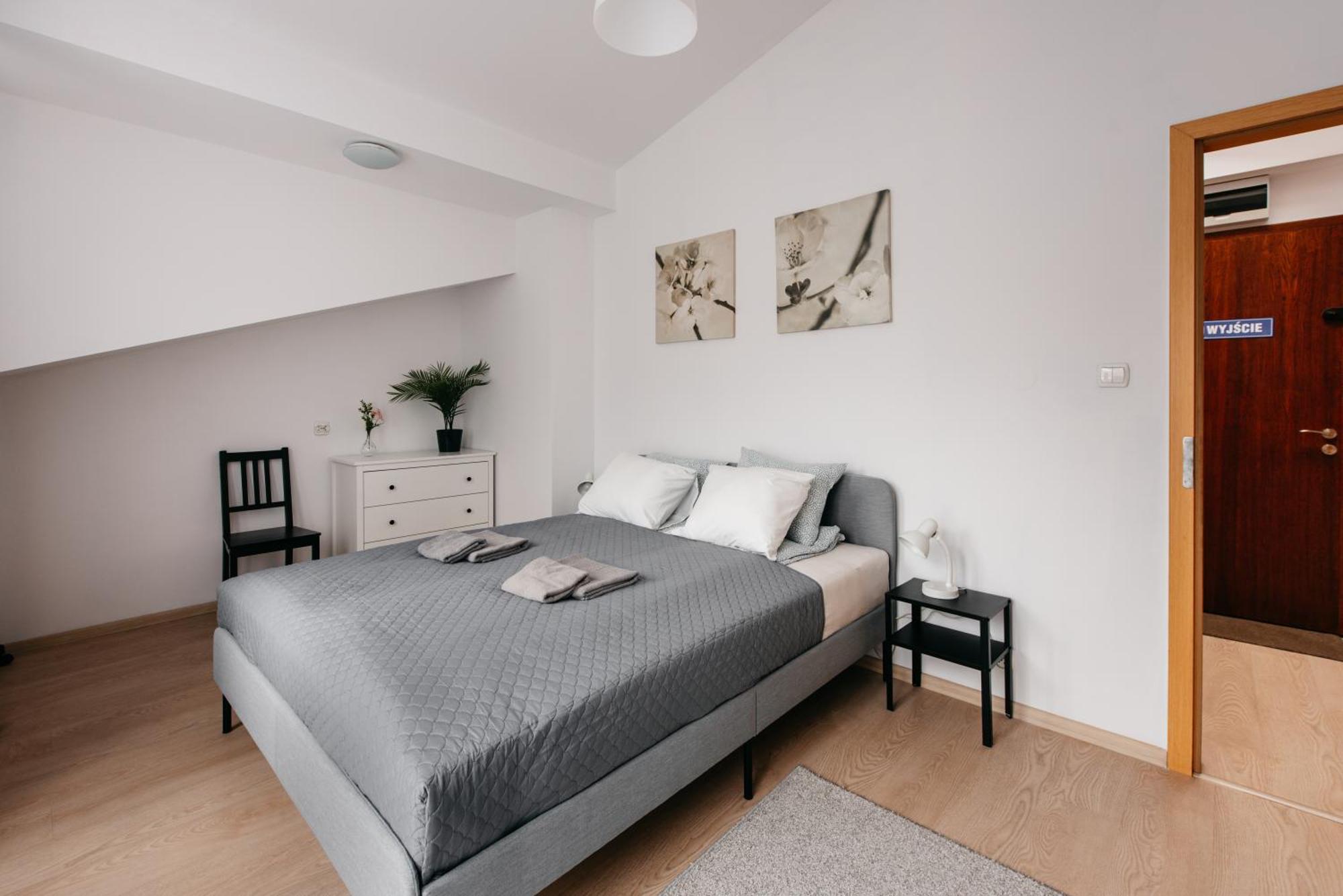 Fully-Furnished Apartment With Air Conditioning For Families, Cracow Old Town 크라쿠프 외부 사진