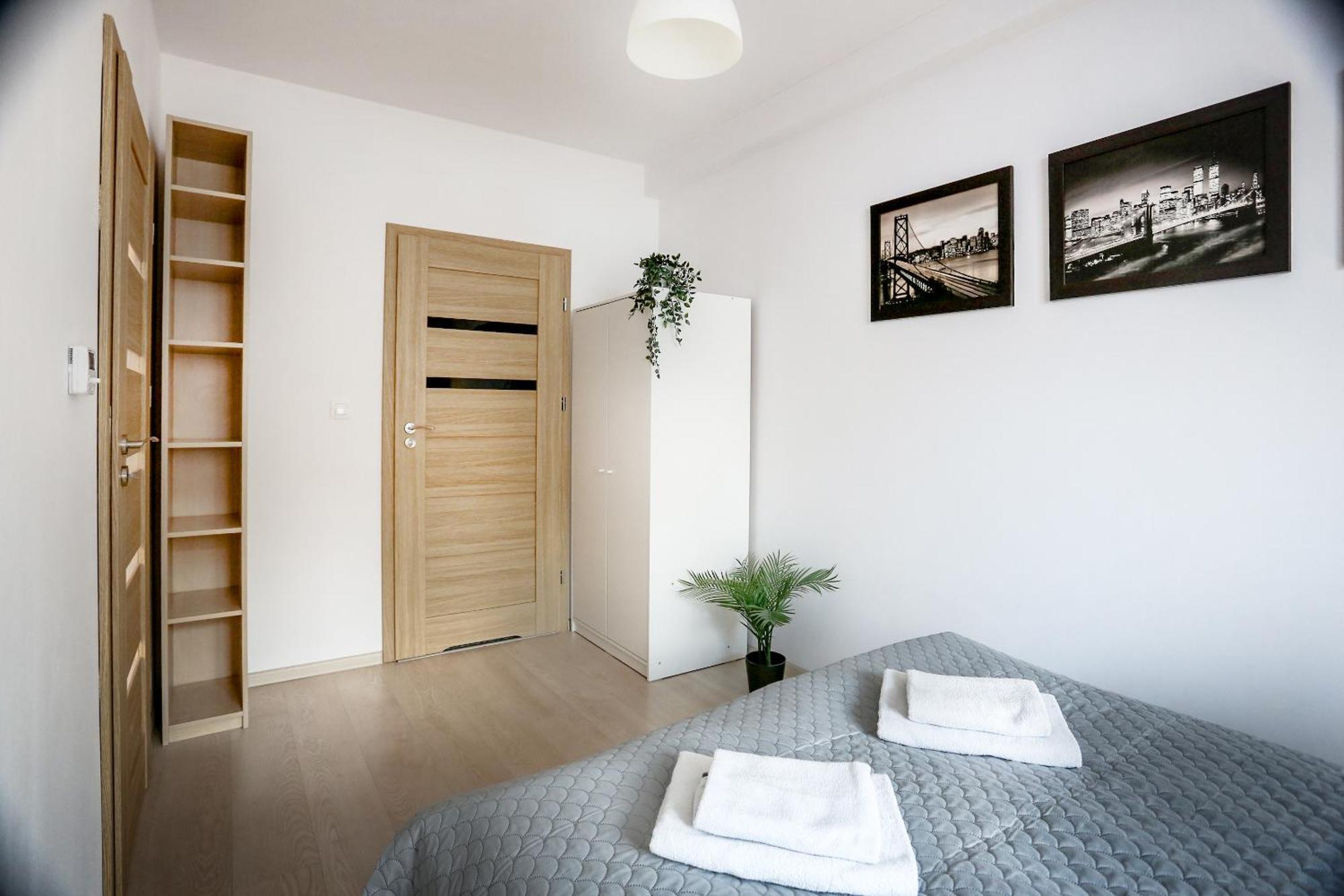 Fully-Furnished Apartment With Air Conditioning For Families, Cracow Old Town 크라쿠프 외부 사진