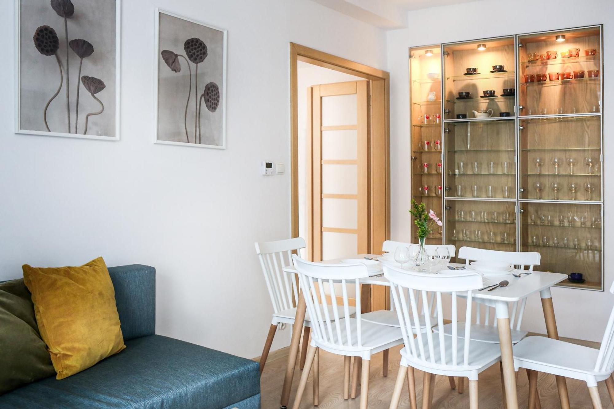 Fully-Furnished Apartment With Air Conditioning For Families, Cracow Old Town 크라쿠프 외부 사진