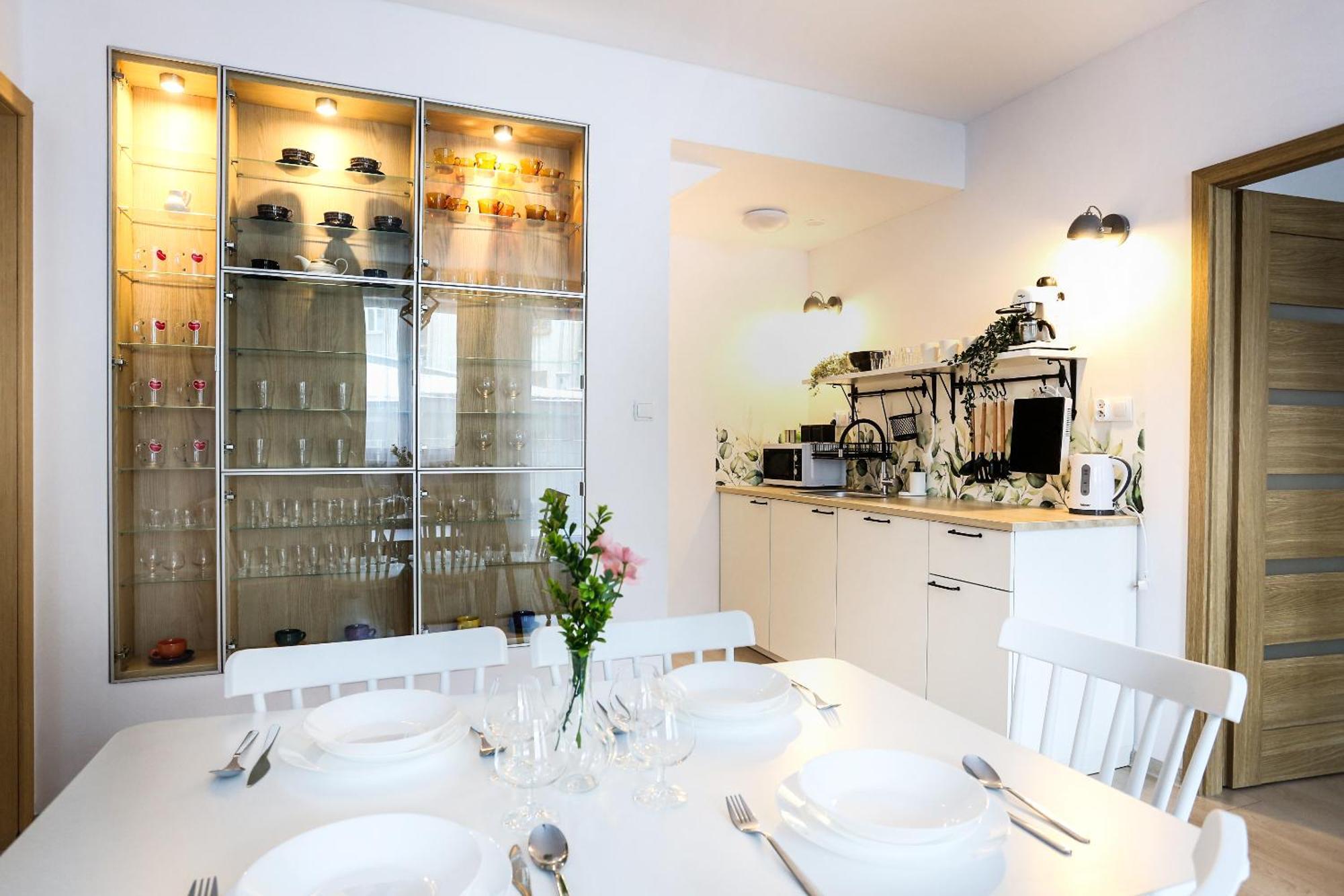 Fully-Furnished Apartment With Air Conditioning For Families, Cracow Old Town 크라쿠프 외부 사진