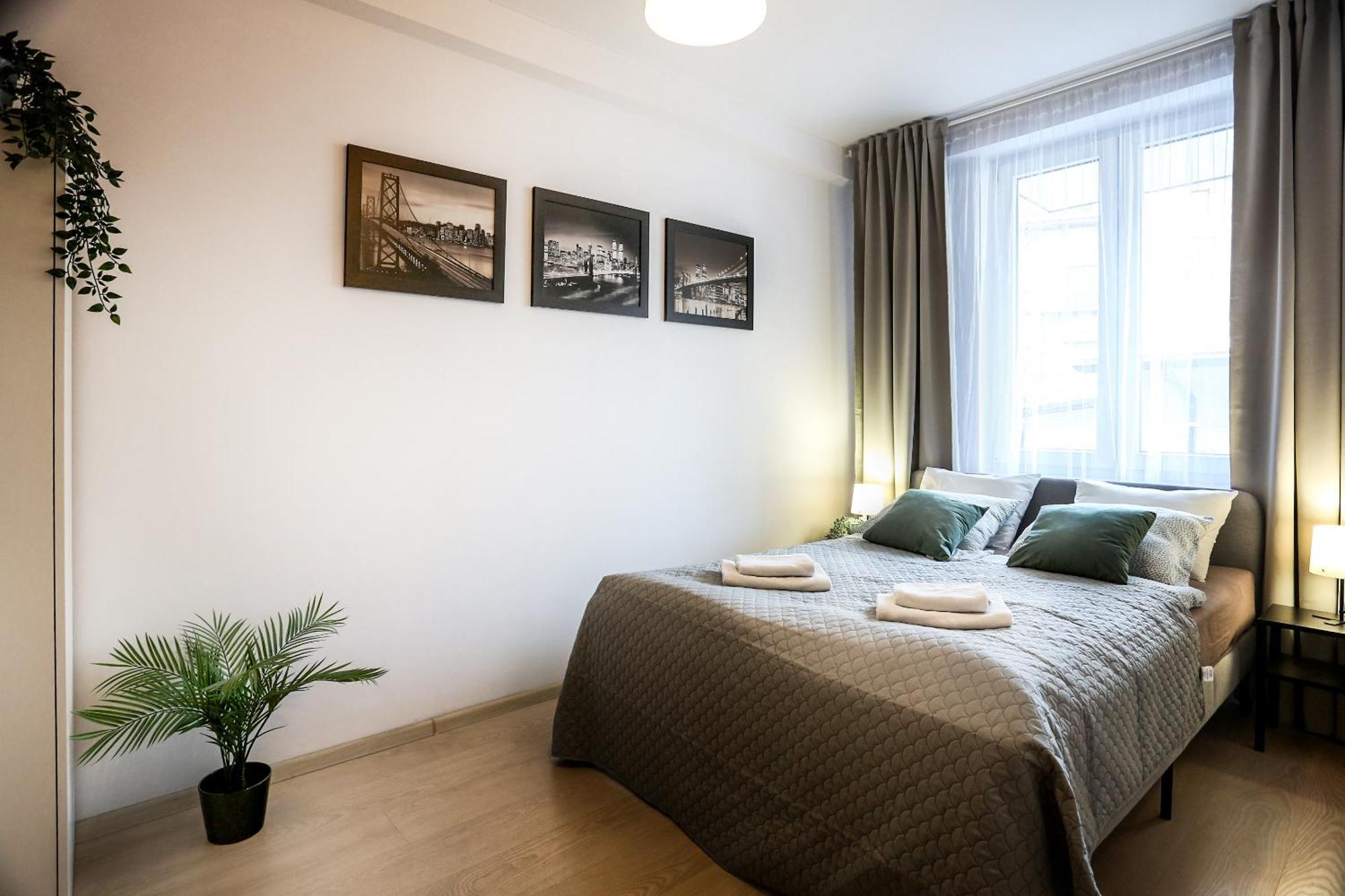 Fully-Furnished Apartment With Air Conditioning For Families, Cracow Old Town 크라쿠프 외부 사진