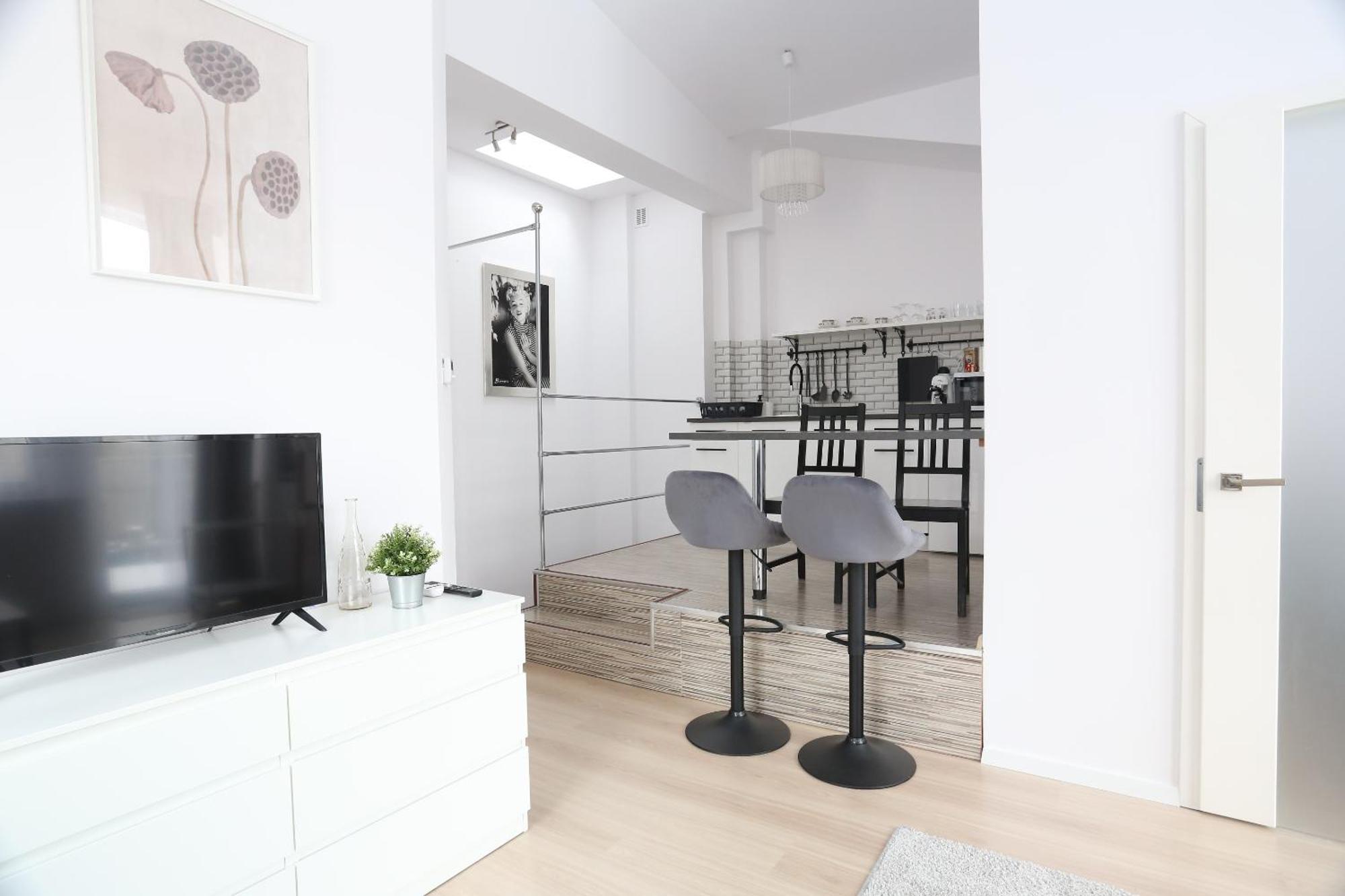 Fully-Furnished Apartment With Air Conditioning For Families, Cracow Old Town 크라쿠프 외부 사진