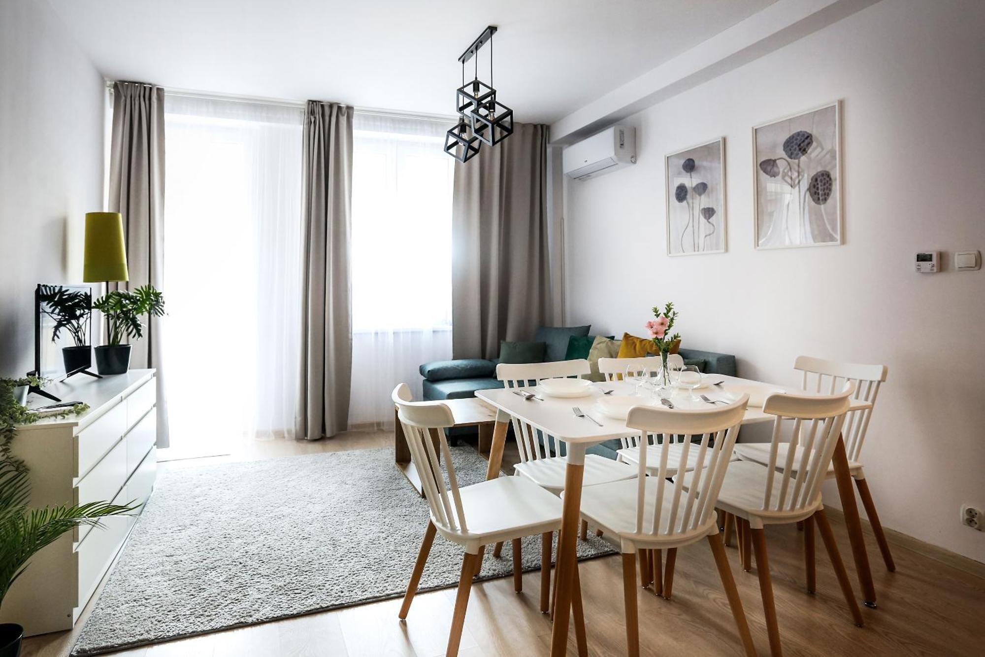 Fully-Furnished Apartment With Air Conditioning For Families, Cracow Old Town 크라쿠프 외부 사진