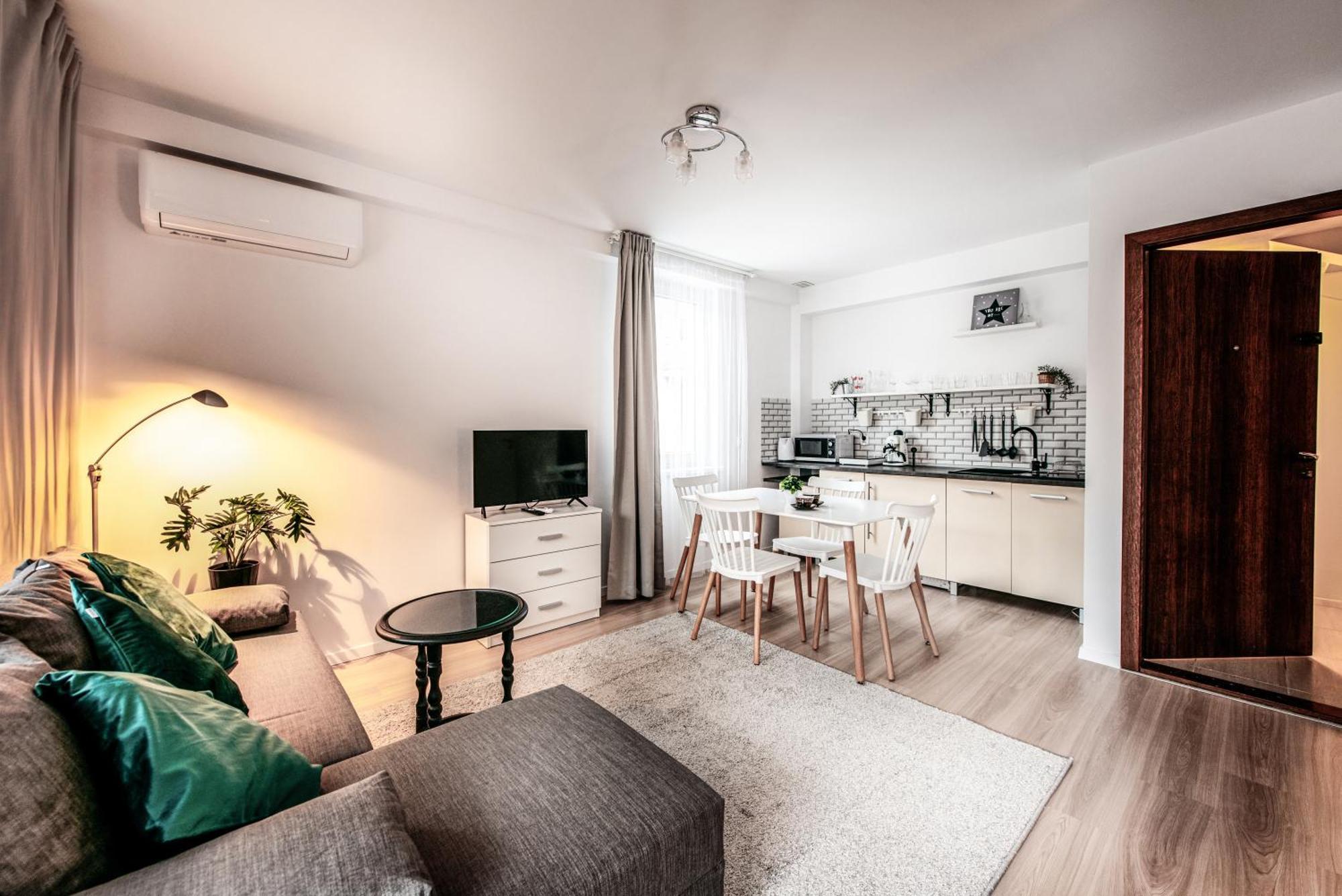 Fully-Furnished Apartment With Air Conditioning For Families, Cracow Old Town 크라쿠프 외부 사진